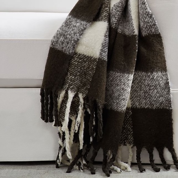 Pottery Barn Buffalo Check Faux Mohair Throws - Picture 4 of 4